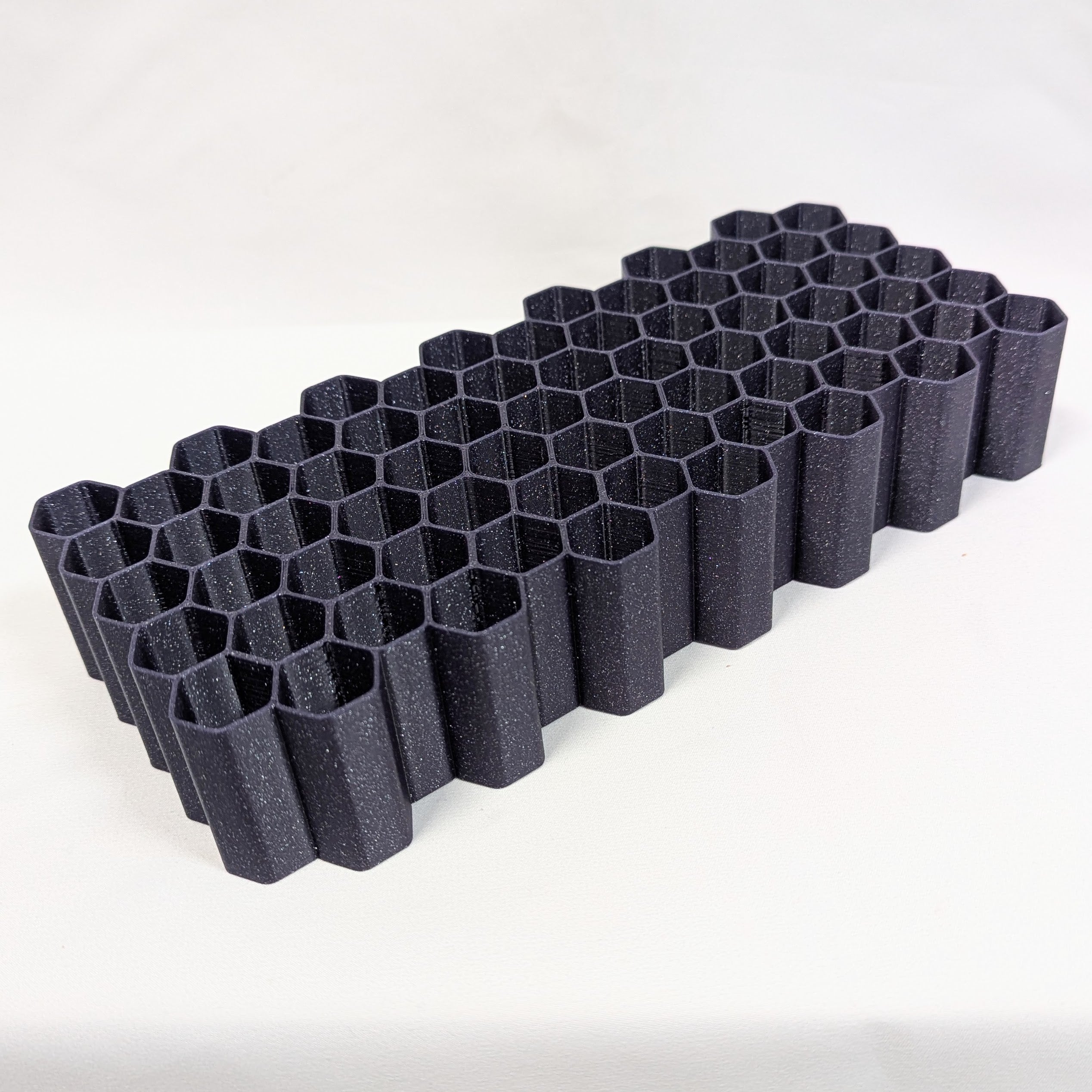 Short Hexagon Marker & Brush Holder Large, 70 Slots