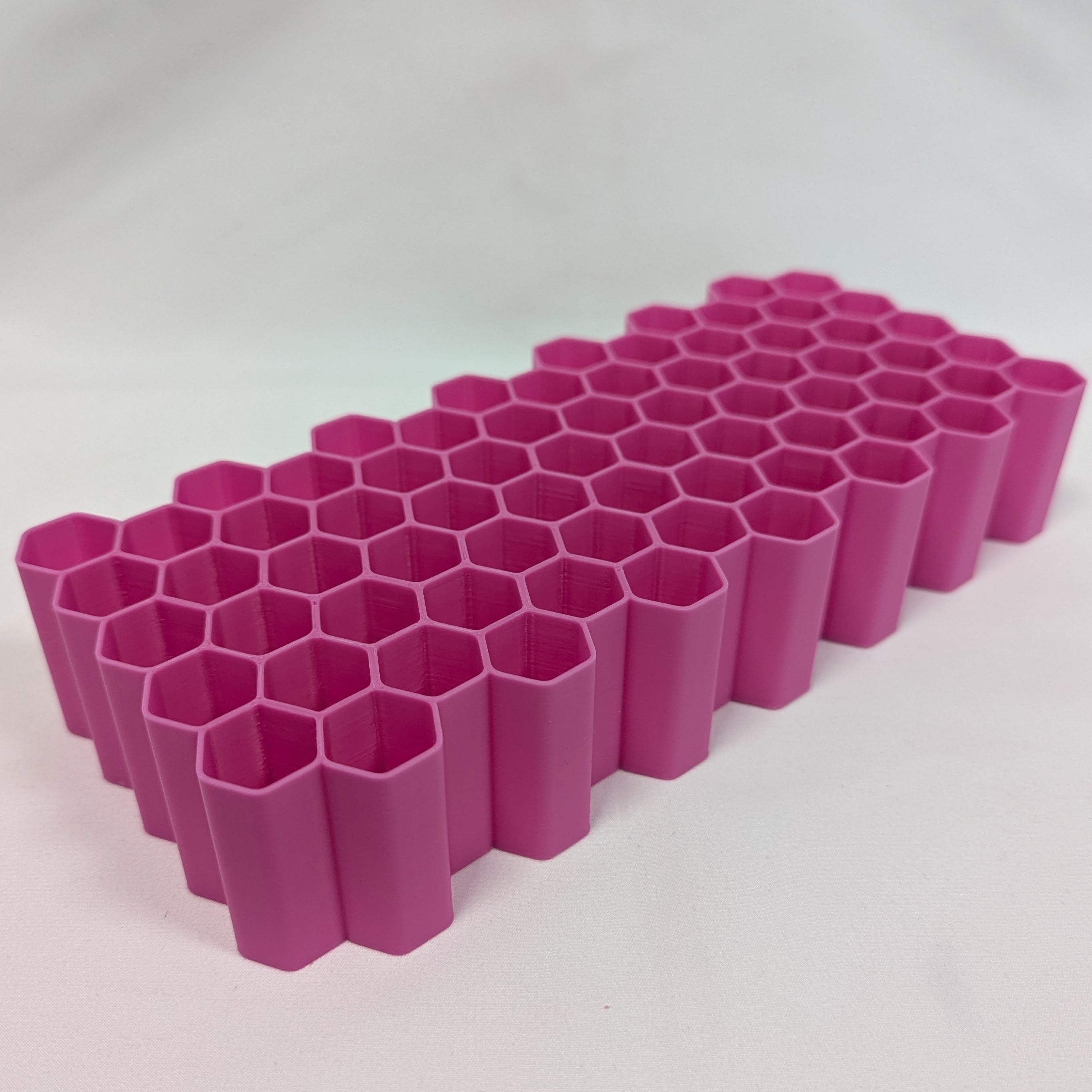 Short Hexagon Marker & Brush Holder Large, 70 Slots